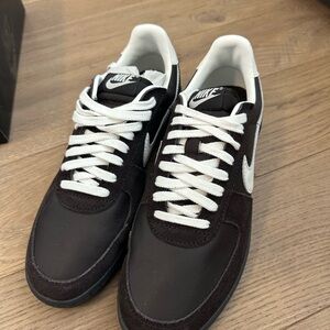 Nike Field General Sneakers